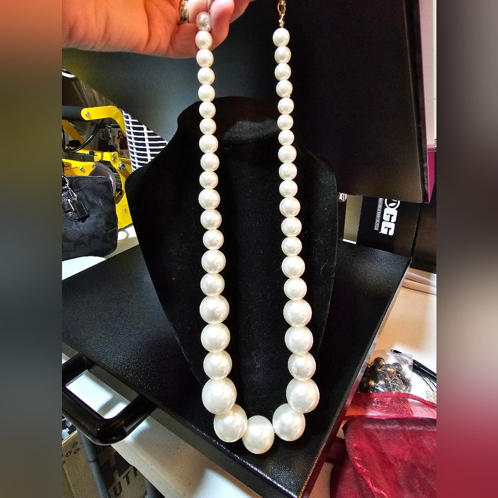 Pearl necklace